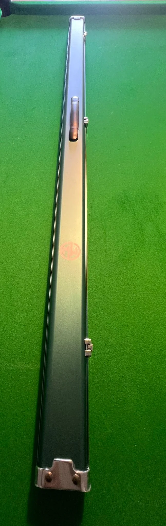 Green Aluminium Cue Case — Limited Edition