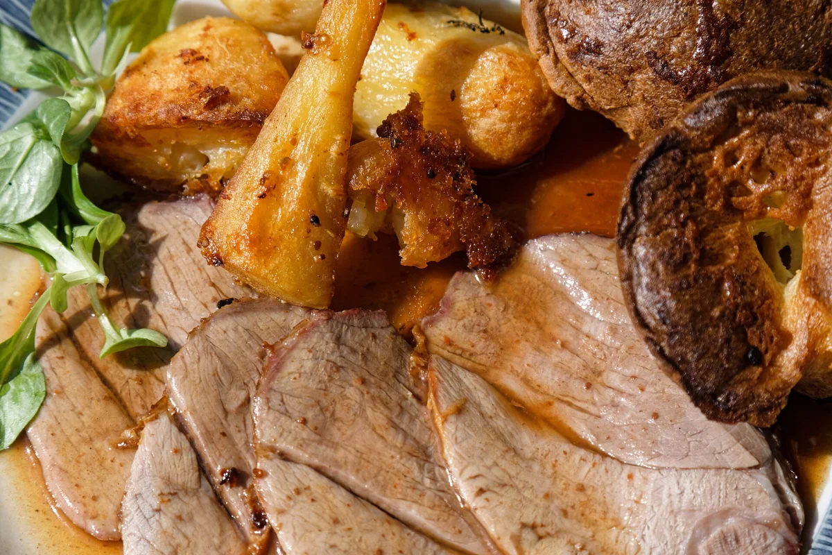 Lamb Shoulder, bone in