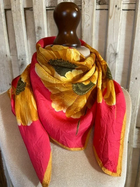 Stunning vintage red & gold bold floral print square scarf view 5