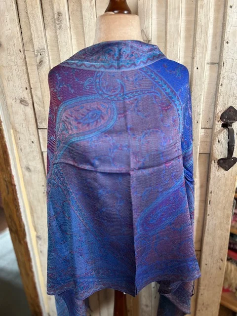 Blue paisley pure silk Jamawar pashmina shawl by Pashmina Love view 3