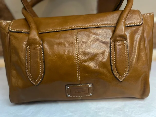 CLARKS chestnut leather medium size smart two strap shoulder bag view 8
