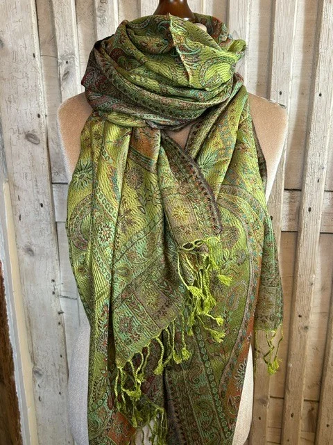 Lime pistachio paisley pure silk Jamawar pashmina shawl by Pashmina Love view 2