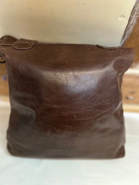 Jocasi aged conker brown two strap tote style shoulder bag view 5