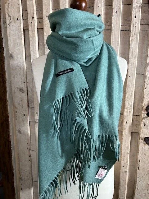 Fine quality wool aqua pashmina with tassels by Pashmina Love.