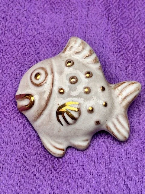 Vintage ivory ceramic fish brooch pin