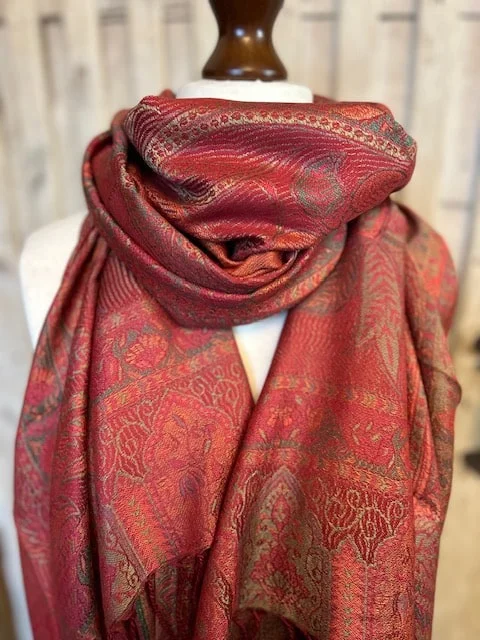 Carmine silk paisley Jamawar reversible pashmina by Pashmina Love