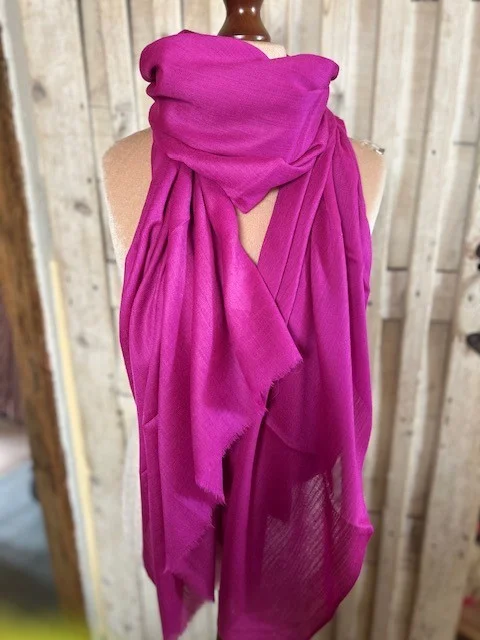Magenta Pink lightweight wool & silk pashmina shawl by Pashmina Love