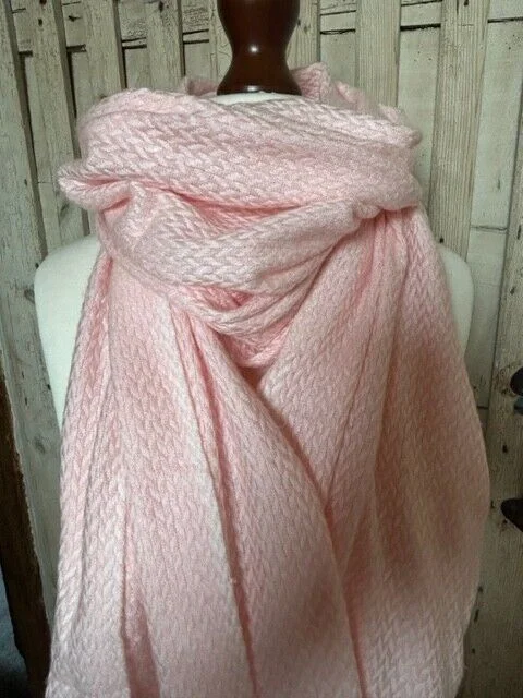 Pale pink luxury pure merino wool herringbone shawl by Pashmina Love.