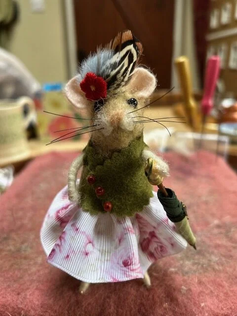 'Madeline' handmade needle felt mouse view 3