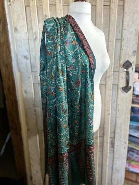 Traditional green Kalamkari embroidered pashmina shawl by Pashmina Love. view 3