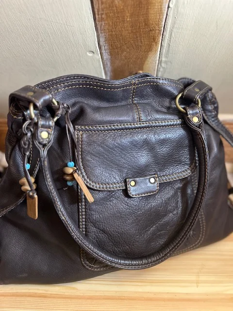 XL HIDESIGN Radley chocolate leather slouch hobo shoulder bag view 2
