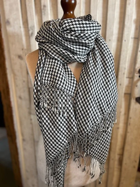 Gorgeous dogtooth 100% fine pure wool pashmina shawl scarf by FRANGI view 3