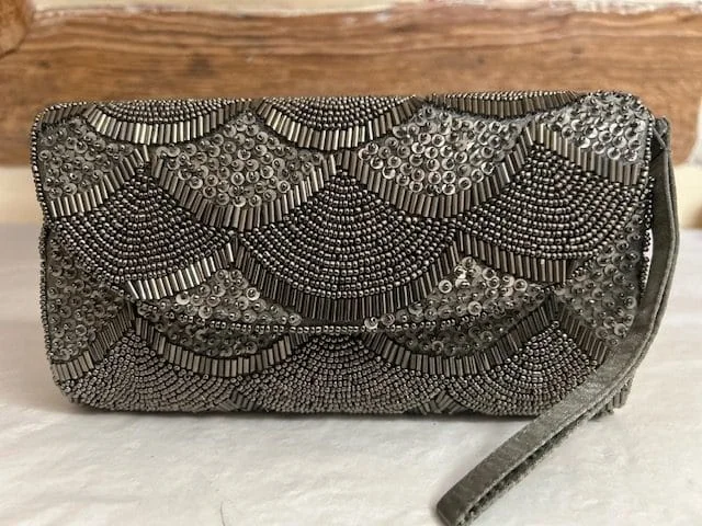 DEBUT pewter beaded wristlet evening wedding clutch bag purse