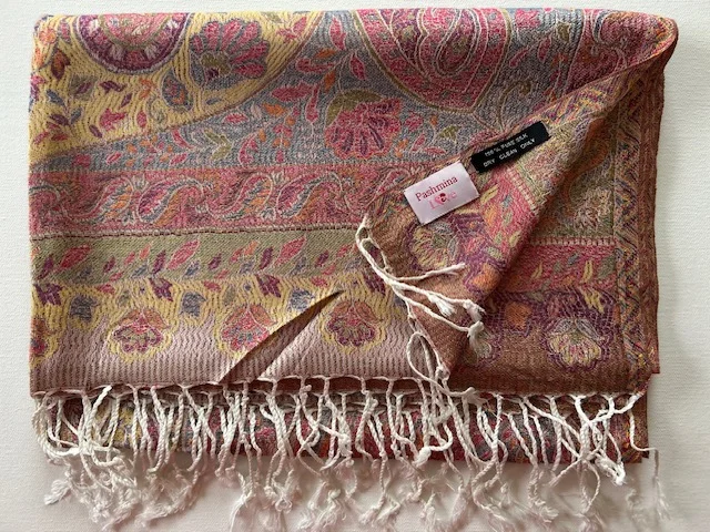 Apricot silk paisley Jamawar reversible pashmina by Pashmina Love view 5