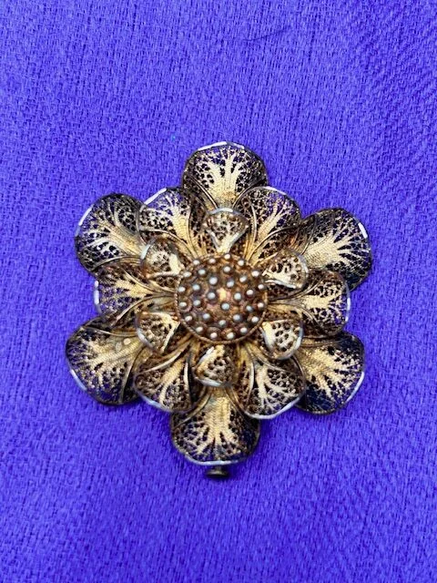 Vintage SAFIR gold over silver filigree flower brooch pin