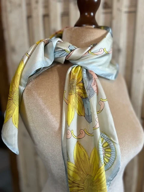 Designers @ OASIS brand new pure silk printed square scarf view 4