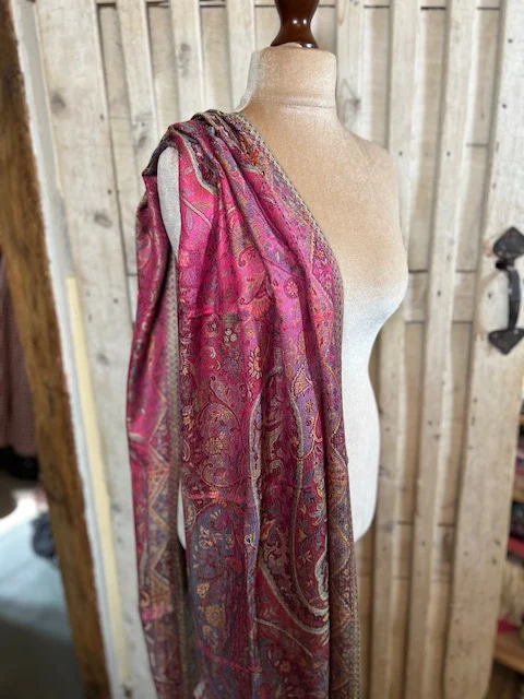 Hot pink paisley pure silk Jamawar pashmina shawl by Pashmina Love view 4