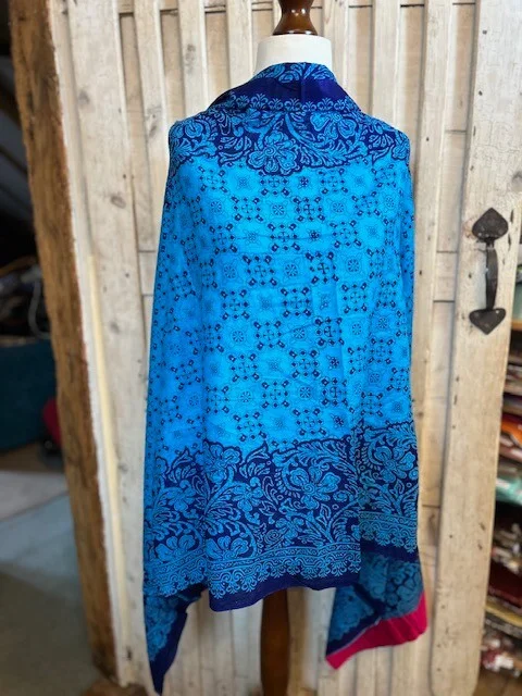 Vintage preowned turquoise blue pink batik print pure cotton pashmina scarf view 4