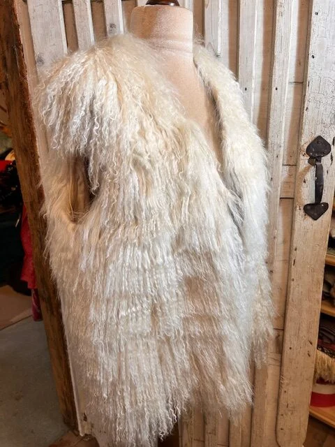 RIVER ISLAND 100% Mongolian curly sheepskin cream gilet UK18