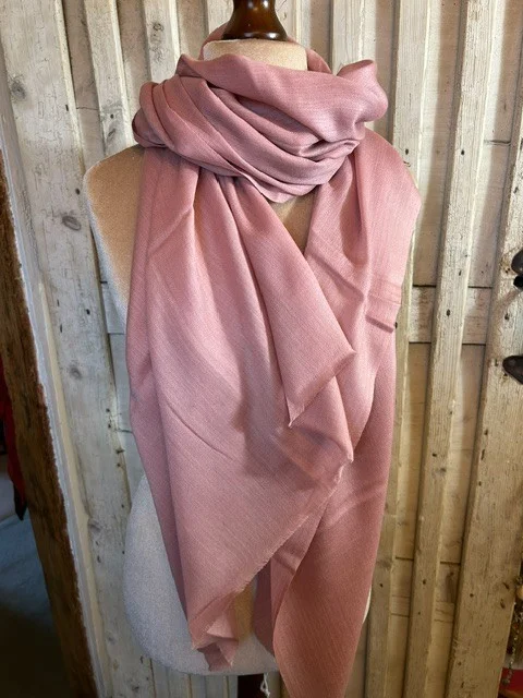 Dusky rose pink merino wool & silk blend fine lightweight all season pashmina