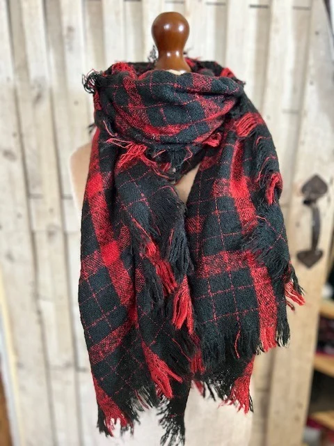 Beautifully soft black red plaid check loose knit fringe edge scarf shawl