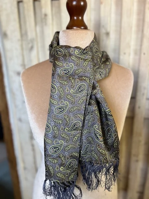 SAMMY vintage rayon dapper paisley mod cravat long scarf