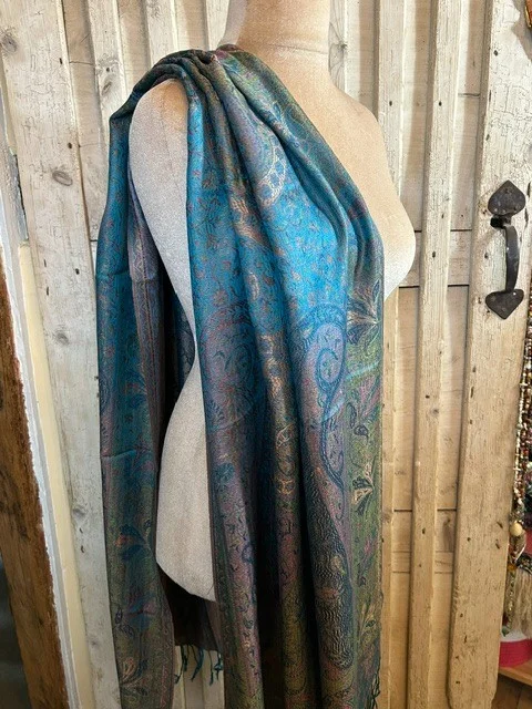 Rich turquoise paisley pure silk Jamawar pashmina shawl by Pashmina Love view 3