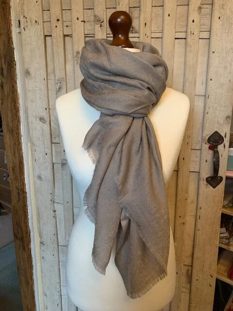 Luxury self pattern mink/taupe cashmere/wool blend pashmina by Pashmina Love view 4