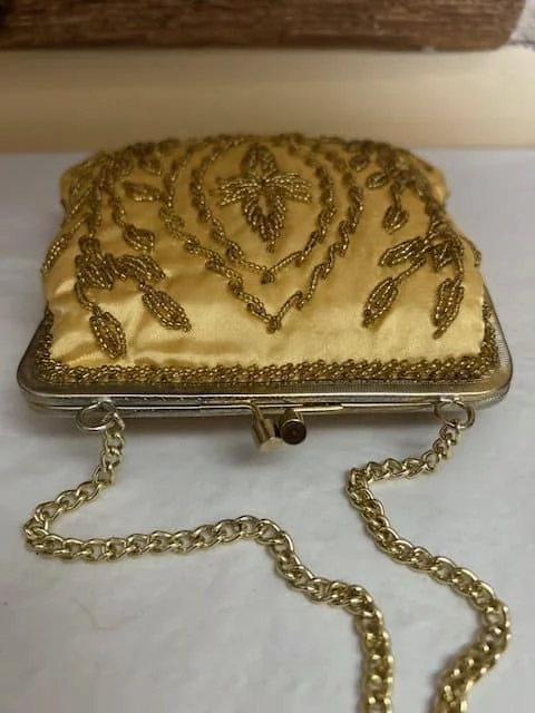 Small vintage antique champagne gold beaded clutch purse hand bag