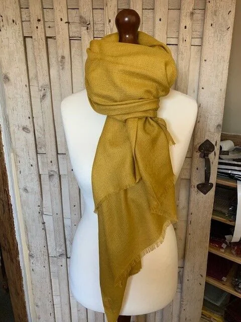 Fine lightweight amber cashmere & merino wool pashmina by Pashmina Love view 3
