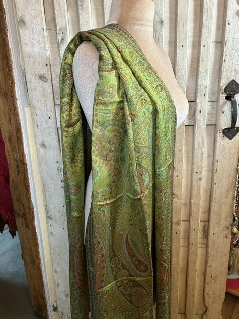 Lime pistachio paisley pure silk Jamawar pashmina shawl by Pashmina Love view 3