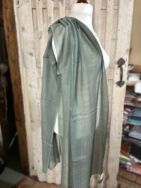 Superfine lightweight pewter grey ombre pure wool pashmina by Pashmina Love. view 3