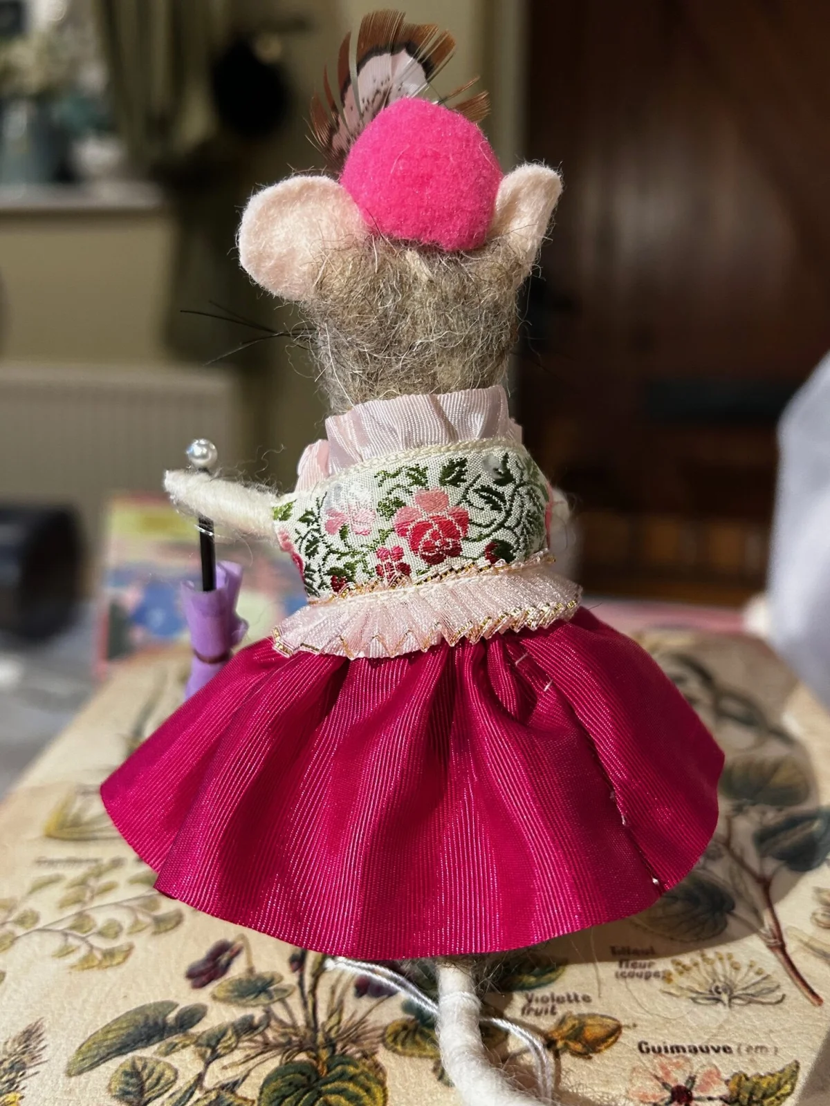 'Maryanne' handmade needle felt mouse view 5