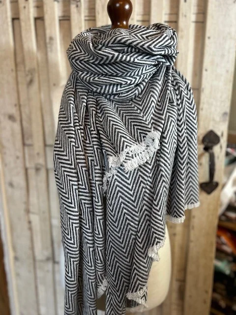 Charcoal cashmere wool & silk large pattern herringbone shawl by Pashmina Love view 2