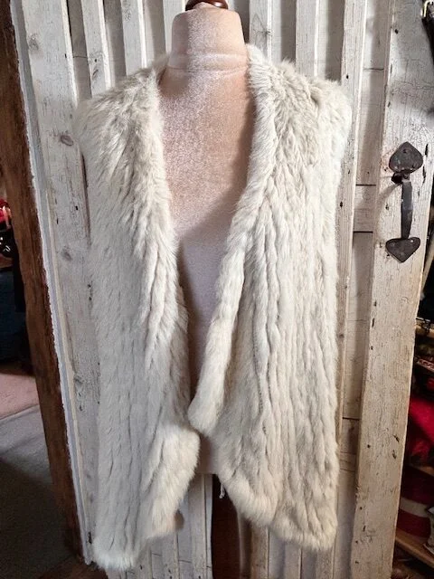 Beautiful cream rabbit fur freesize waterfall gilet vest