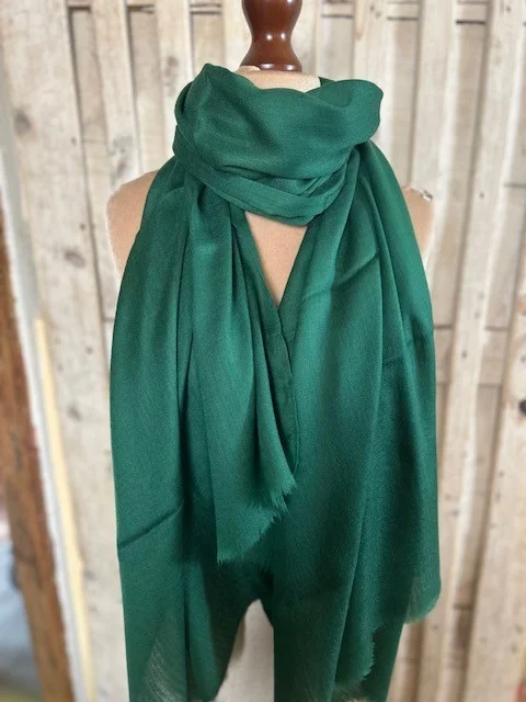 Emerald Green lightweight wool & silk pashmina shawl by Pashmina Love