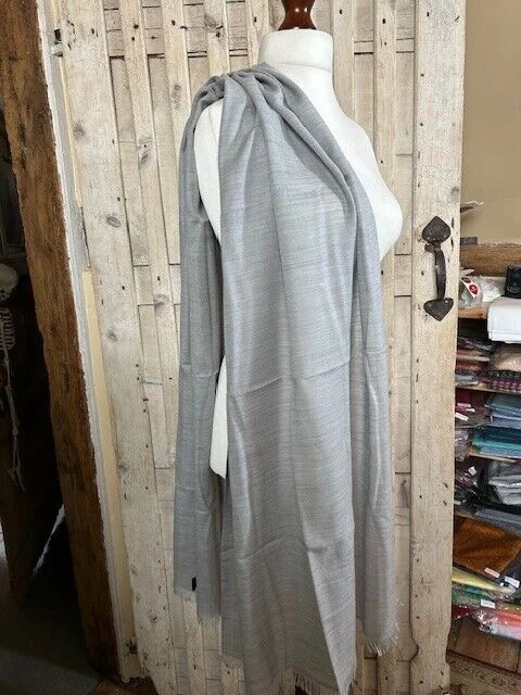 Stunning platinum pure lightweight new wool pashmina shawl by Pashmina Love. view 3
