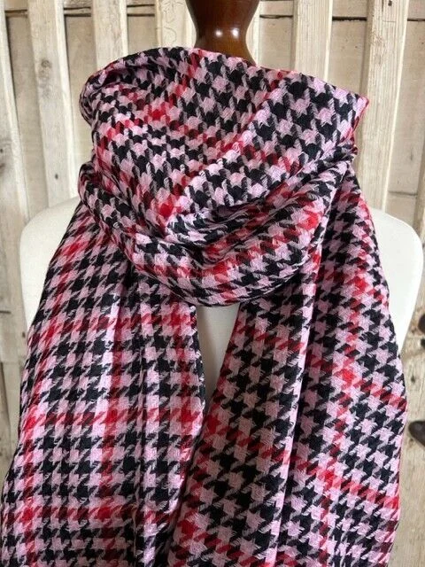Pink dogtooth fine wool & silk pashmina shawl by Pashmina Love