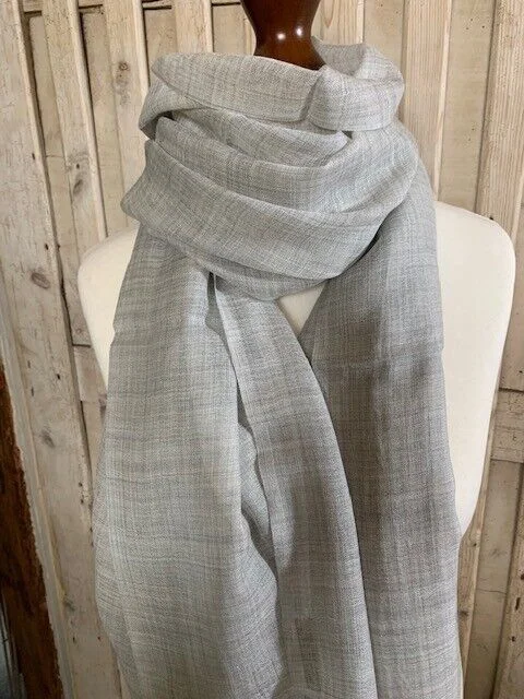 Superfine wool/silk melange light grey marl pashmina by Pashmina Love.