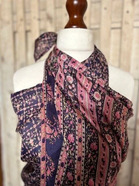 Pure silk navy/pink floral print sarong/pario by Pashmina Love