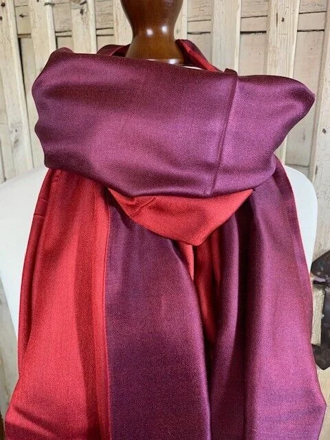 Fine quality pure red/burgundy reversible pashmina by Pashmina Love